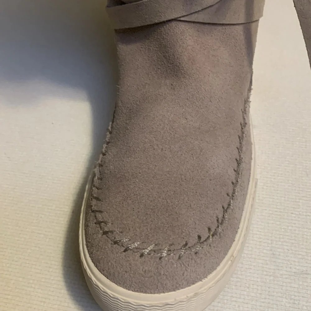 Tom’s Vista Suede Faux Fur Women’s Boots